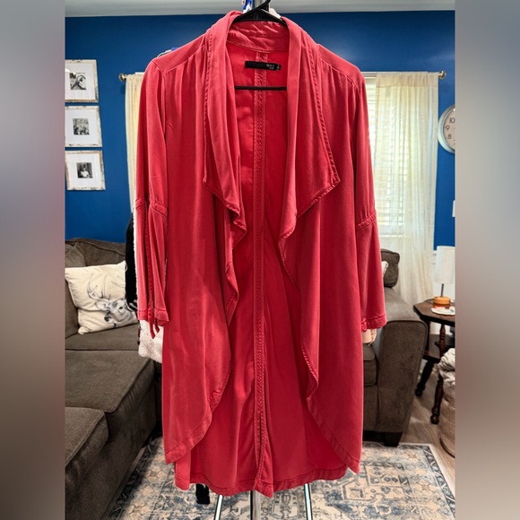 Max Jeans Tops - Max Jeans Cardigan ♥️